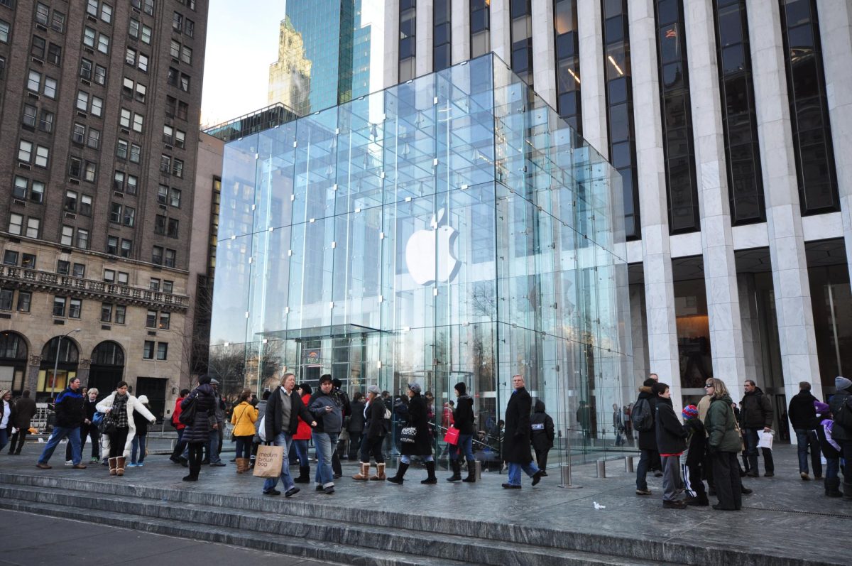 Image of Apple store from Creative Commons