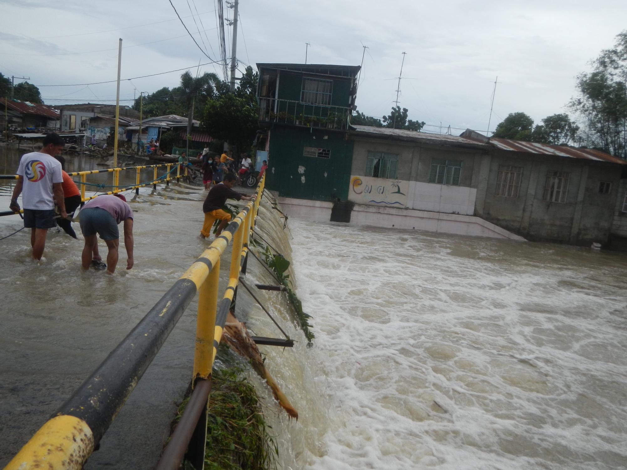 Philippine Senate Investigates Alleged Corrupt Flood Control Projects