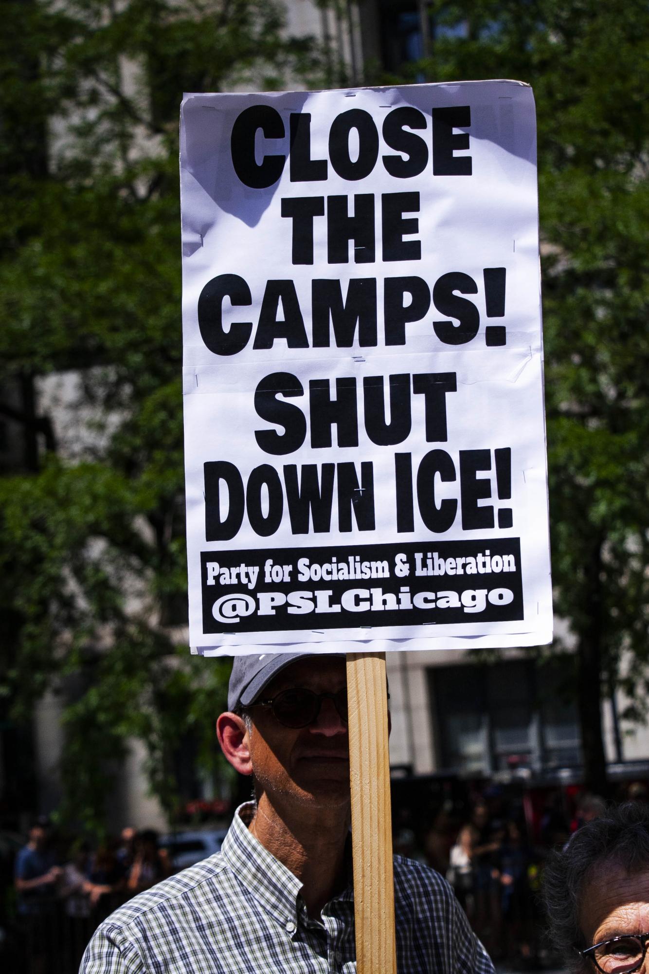 Protest in Chicago on Trump's crackdown on immigration 
